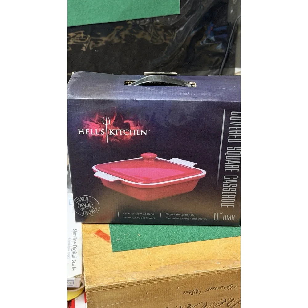 Hell's Kitchen Covered Square Casserole‎ Dish 11